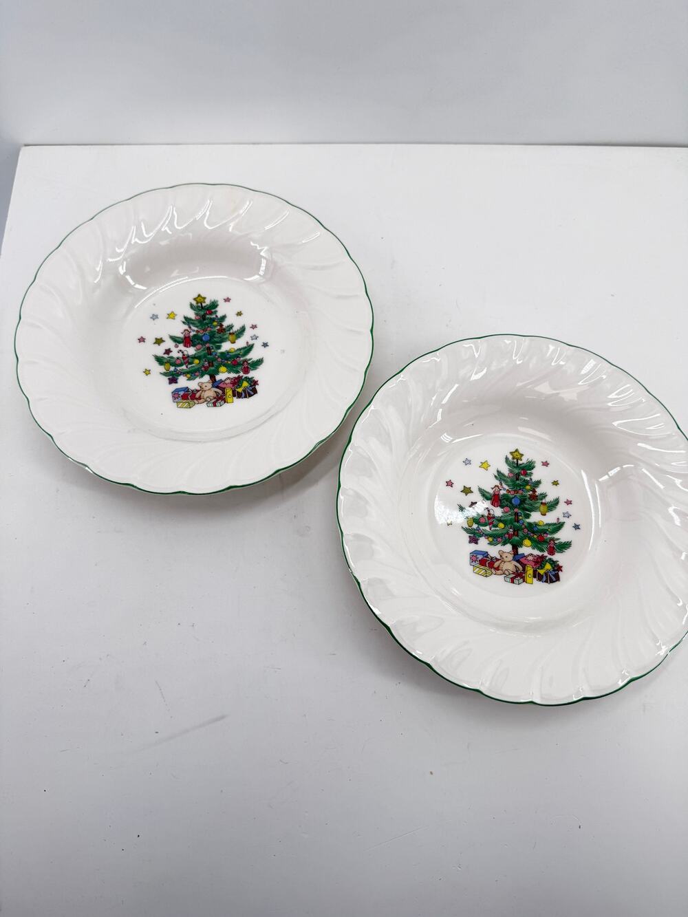 Nikko Happy Holidays Christmas Tree Soup Bowls Set of 2 Japan 9 Inch Holiday